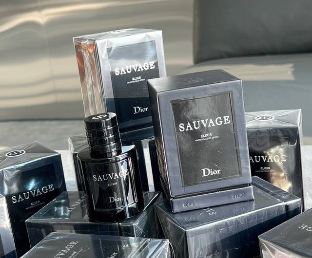 专柜品质 2021年末全网首发 Sauvage Elixir 旷野典藏香 Dior首席调香师 Francois Demachy 在旷野原有基础上升华了旷野核心香
