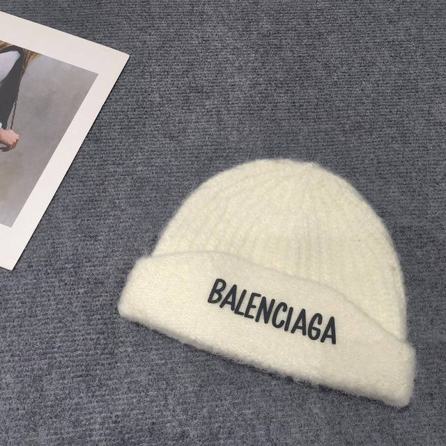 Balenciaga超火的一款针织帽 时尚潮流达人不可不入 Hin百搭 帽子草帽渔夫帽棒球帽