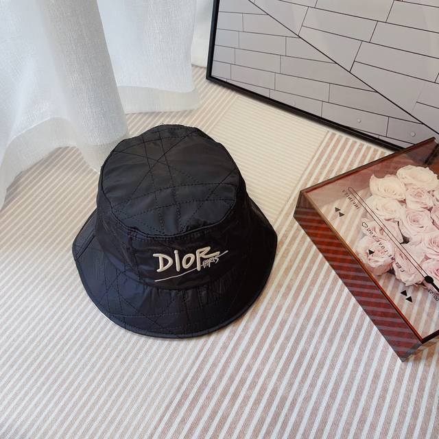 渔夫 棒球帽 Dior官网新款系列 防水布车线时尚又大气 超百搭帽子草帽渔夫帽棒球帽