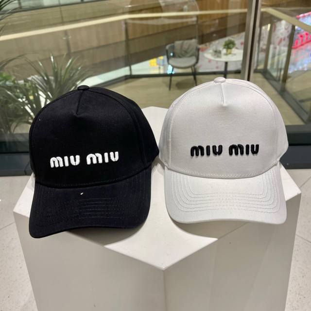 Miumiu棒球帽缪缪棒球帽新品破洞棒球帽 夏日搭配时装单品 个性时髦帽子草帽渔夫帽棒球帽