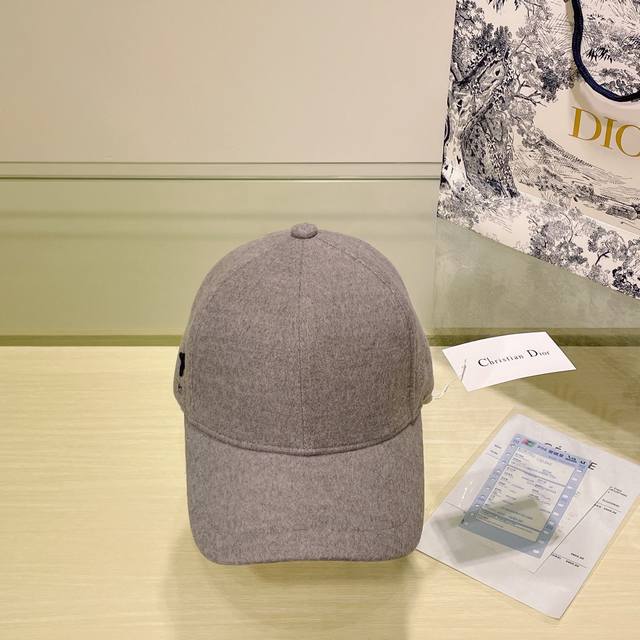 Dior迪奥 秋冬新款刺绣字母logo棒球帽 品质超赞 加深帽型更显气质 本季爆款帽子针织帽渔夫帽棒球帽