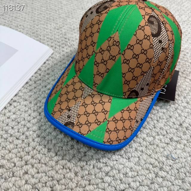 Gucci 新款简约棒球帽 很潮 休闲运动款 经典制作 超级好搭衣服 帽子渔夫帽棒球帽针织帽