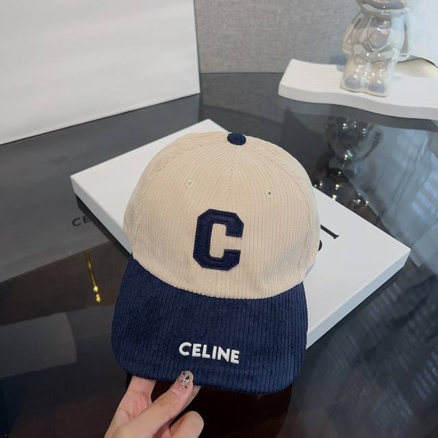 Celine 秋款灯芯绒字母棒球帽 随性复古感的一款棒球帽 配色真的有被高级到 字母精致 设计感十足 作为日常的搭配单品 不管是什么衣服都能很好驾驭住~帽子渔夫