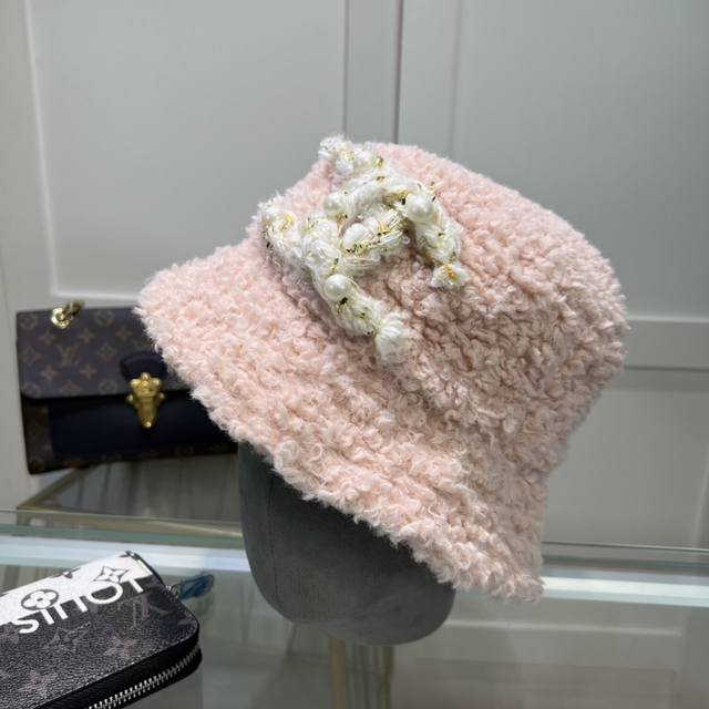 Chanel香奈儿 新款高品质 女款大标设计渔夫帽 大牌风格 质感很棒帽子渔夫帽棒球帽针织帽