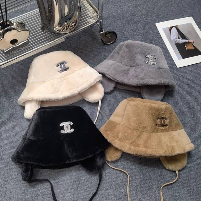 小香新款冬季渔夫帽 兔绒面料 质感太好了 渔夫帽加护耳保暖升级