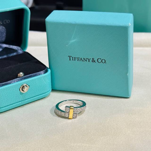 Tiffany 款 蒂芙尼23C新款 排钻 双色 戒指 简约大气百搭 不褪色不过敏 通体s925纯银材质电镀厚金 时尚不过时款 潮流单品 分色电镀 678码齐