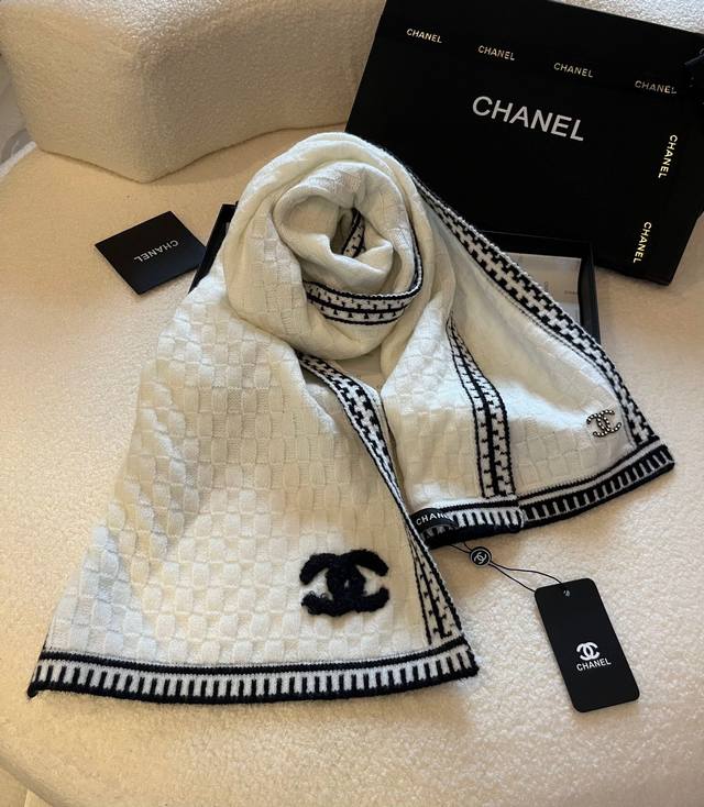 Chanel香奈儿针织围巾 专柜款羊毛围巾 黑 白 规格190*35