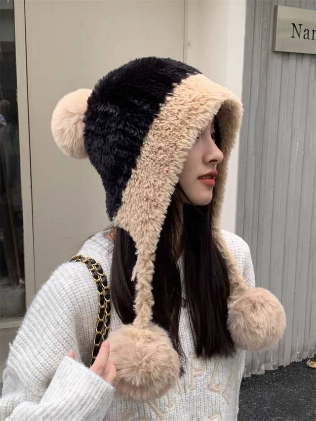 Moncler 毛绒帽子女冬季出游加绒加厚保暖显脸小护耳帽带毛球可爱韩版包头