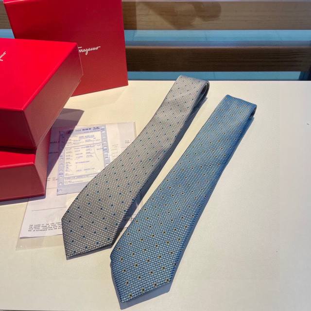 特 配包装 菲拉格慕男士新款领带系列 让男士可以充分展示自己个性 100%顶级斜纹真丝手工定制