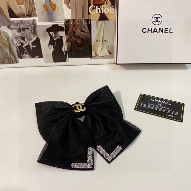 配专柜包装 Chanel 香奈儿 最新爆款蝴蝶结中古五金发夹# 信我 人手必备的单品 这件必须买 洋气神仙颜值 小仙女要收了它 谁戴谁好看