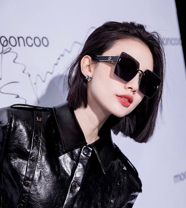 Gucci 2023开春新款 潮流爆款 时尚方框太阳镜 高品质 佩戴舒适 网红潮款墨镜 型号 G3629