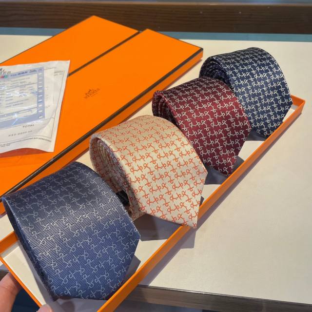 特 配包装 爱马仕h字母男士新款领带系列 让男士可以充分展示自己个性 100%顶级斜纹真丝手工定制