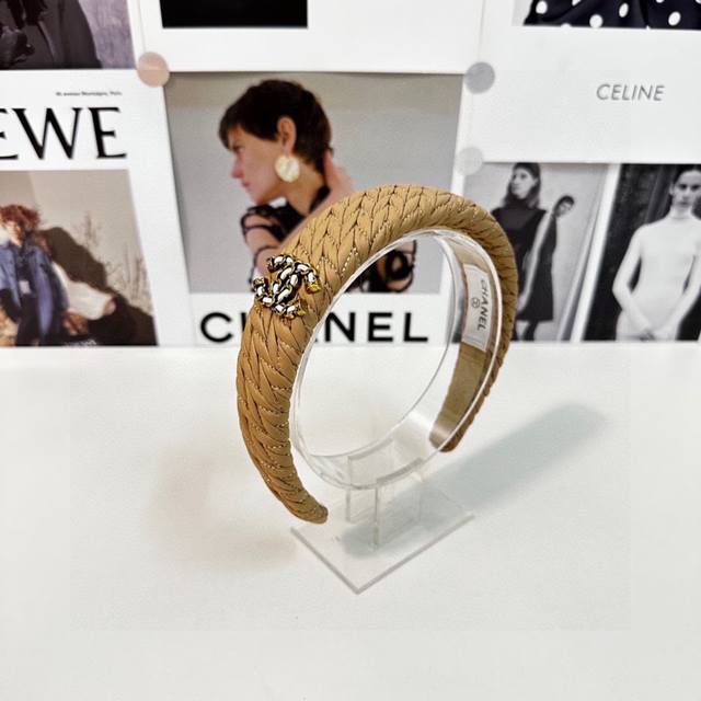 配专柜包装 Chanel 香奈儿 最新发箍 独家定制面料 高级质感 大牌气场十足