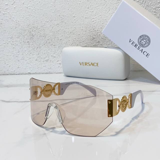 Versace 范思哲又出新品 独家 走秀款精选 这次色彩华丽鲜艳 美杜莎标志的经典耐看 太酷了 Model Ve2258 Size:99口0-135眼镜墨镜太