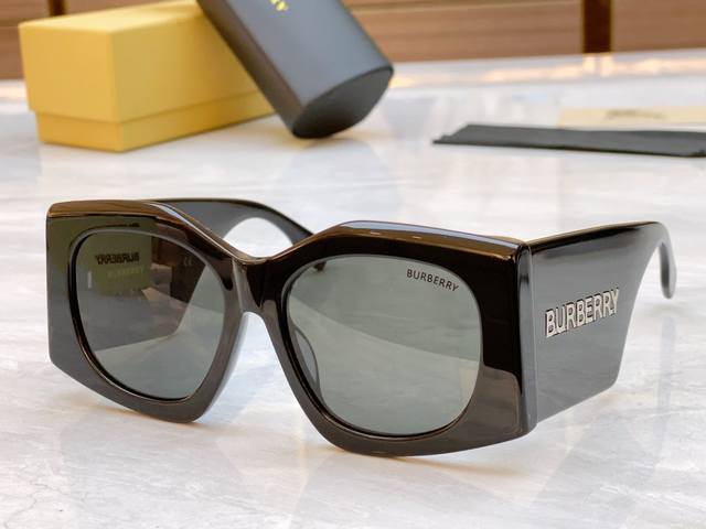 Burberr* 巴宝*莉新款太阳镜 Model B 4388U Size 55口18-140眼镜墨镜太阳镜