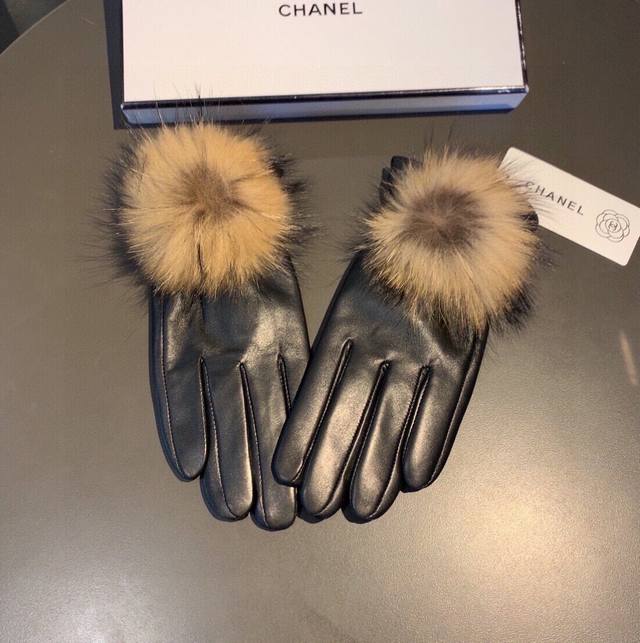 Chanel 秋冬女手套进口羊皮 皮质超薄柔软舒适 质感超群 均码 Ddd