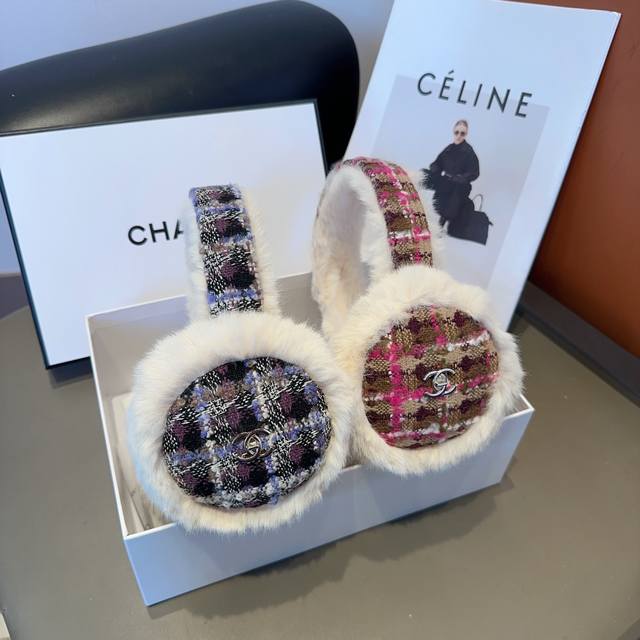 Chanel香奈儿套装 帽子围巾套装羊绒材质官网新品 保暖又时尚简约大气 Ddd