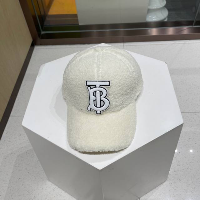 2023最新款burberry 巴宝莉 Ddd 专属标识条纹棒球帽 Tb 紧密刺绣工艺帽子渔夫帽棒球帽针织帽 Ddd