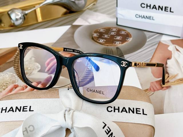 Chanel Coco小姐系列 原单近年的针织产品真是到极致了 各大奢侈品牌都有针织产品尤其香家 我是通过各种渠道搞到这么一点最新coco小姐系列好在p135C