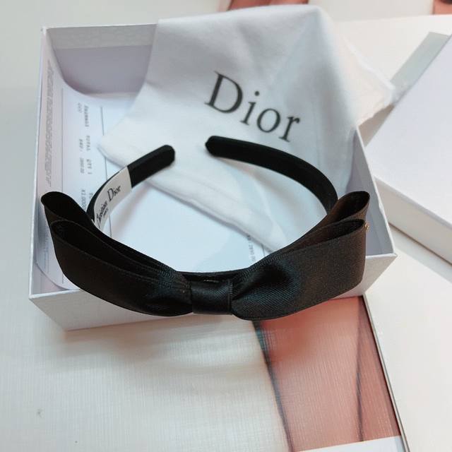 配包装 Ddd Dior 迪奥 火爆新款发箍 蝴蝶结头箍 专柜原单货 让你的魅力绽放 清新淑女范让时尚更简单 Ddd
