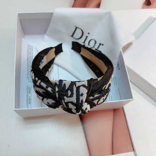 配包装 Ddd Dior 迪奥 火爆新款发箍 专柜原单货 让你的魅力绽放 清新淑女范让时尚更简单 Ddd