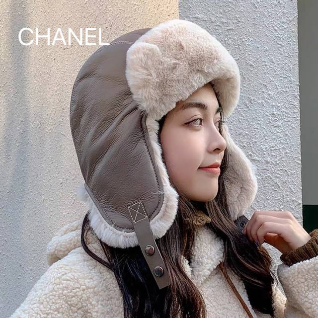 Chanel香奈儿23秋冬新款围巾 格纹保暖披肩 黑 米两色 规格190x78 Ddd