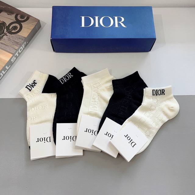 配包装 一盒5双 Dior 迪奥 新款字母罗口袜子！爆款字母专柜同步船袜 袜，大牌出街，潮人必备超好搭