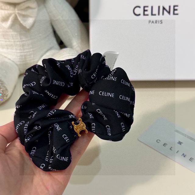 单个 配全套包装 Celine 赛琳 爆款宫廷风真丝发圈，专柜款出货 一看就特别高档 超级百搭 必须自留