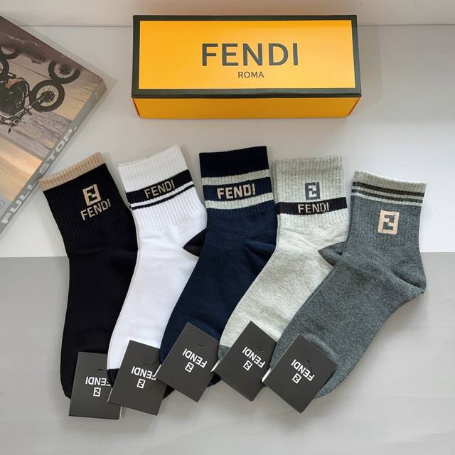 配包装 一盒5双 Fendi 芬迪新款中筒男款袜子，纯棉面料，潮人必备 ，经典双flogo 个性时尚百搭款，你值得拥有哦 - 点击图像关闭