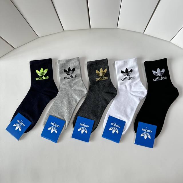 特 配专柜包装 Adidas 阿迪达斯 新款三叶草中长款堆堆袜袜子！一盒五双，专柜同步筒袜袜子，大牌出街，潮人必备超好搭