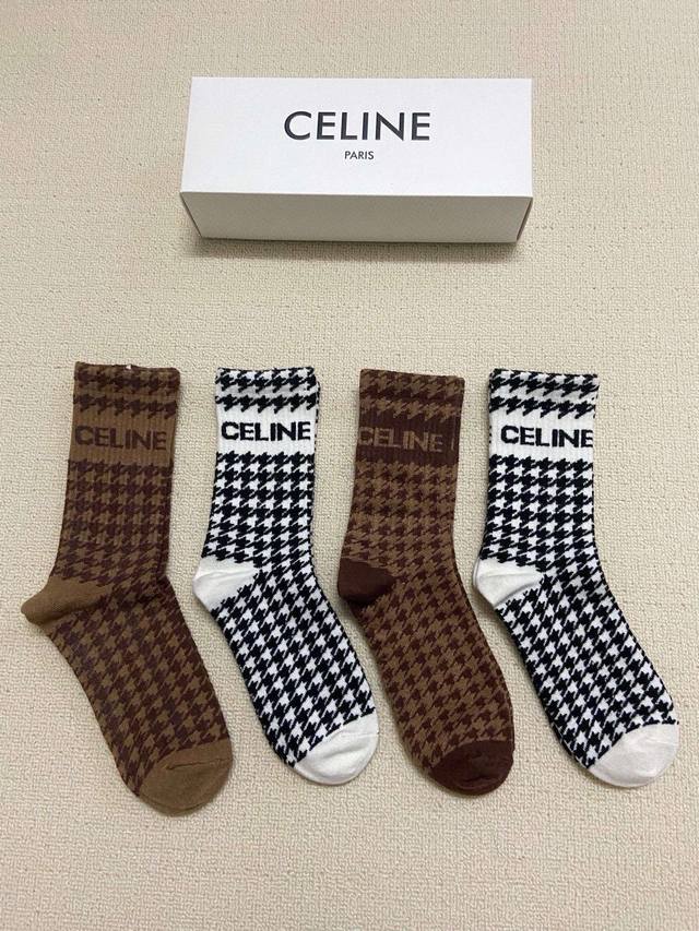 配包装 一盒4 双 Celine 赛琳 欧美潮牌 冬季 经典字母Logo 羊绒 中筒袜 ，Ins超火爆纯色袜 ，潮人必备 ，经典千鸟格 配色 个性时尚百搭款，你