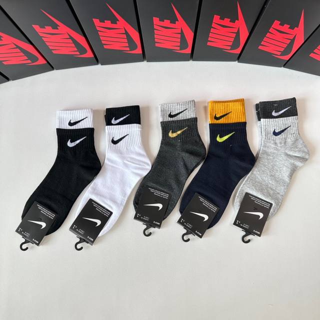 特 配专柜包装 Nike 耐克 新款中长款堆堆袜袜子！一盒五双，专柜同步筒袜袜子，大牌出街，潮人必备超好搭