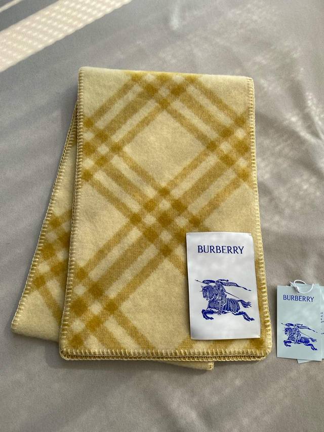 全智贤同款，新颜色 Burberry可遇不可求的王炸级单品，绝对是独家级别，工艺与材料完全与正品无区别，粗犷耐用，厚实保暖 立体感十足，百分之百对版.182X3 - 点击图像关闭