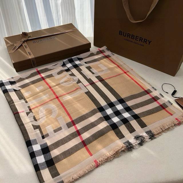 Burberry博柏利 双面流苏围巾 经典签名系列 超大尺寸：100*220Cm