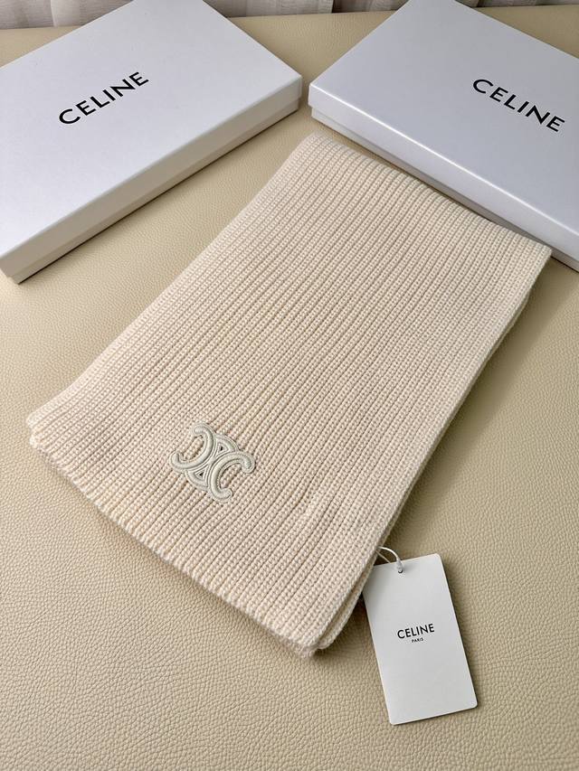 Celine 赛琳经典羊绒围巾来个硬货.麻溜的安排上.好品质认证第一点：超大Size：230*30Cm。第二点：针密车线！非贴标！纯正出口原订单已经交货一批，其 - 点击图像关闭